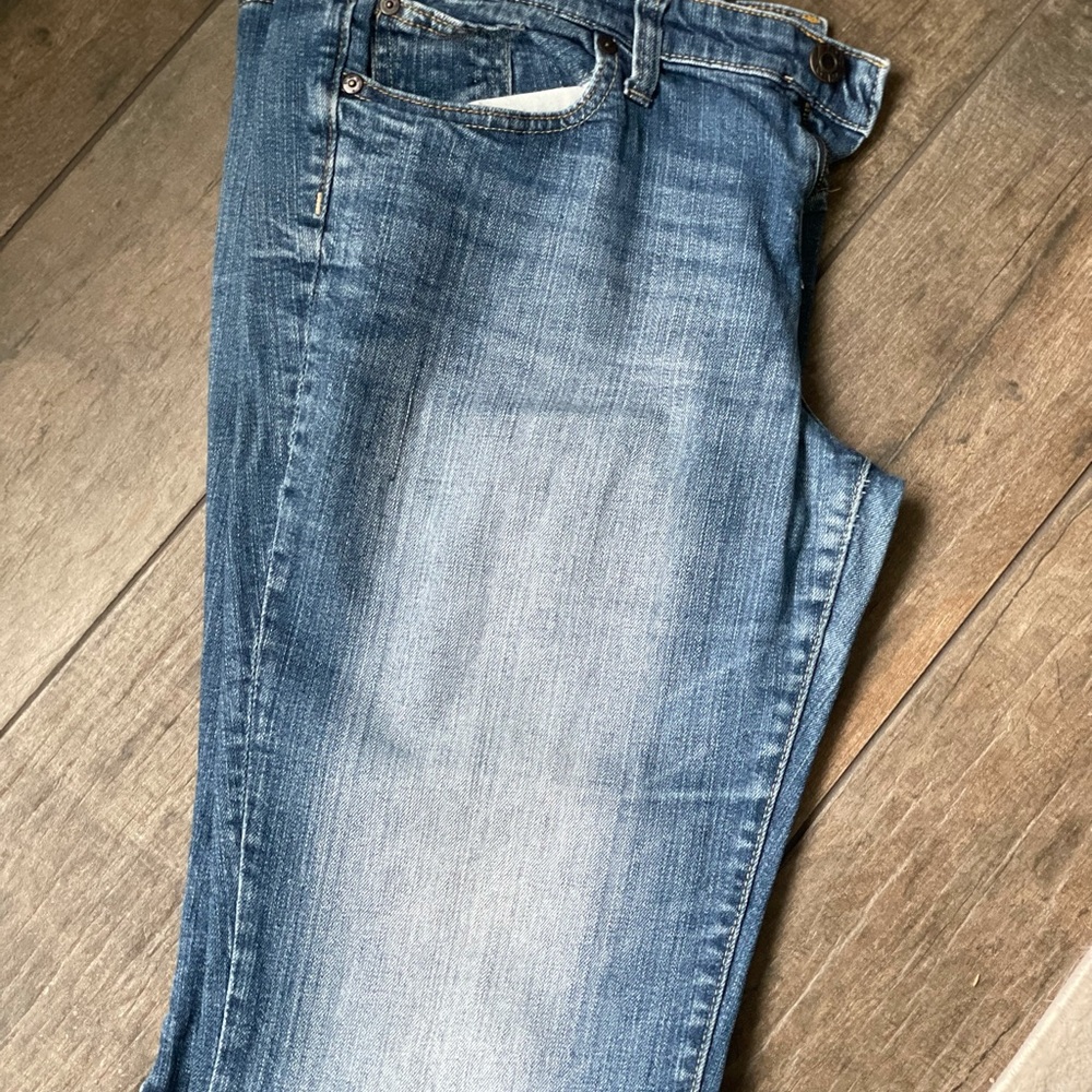 Jeans - Picture 3 of 4